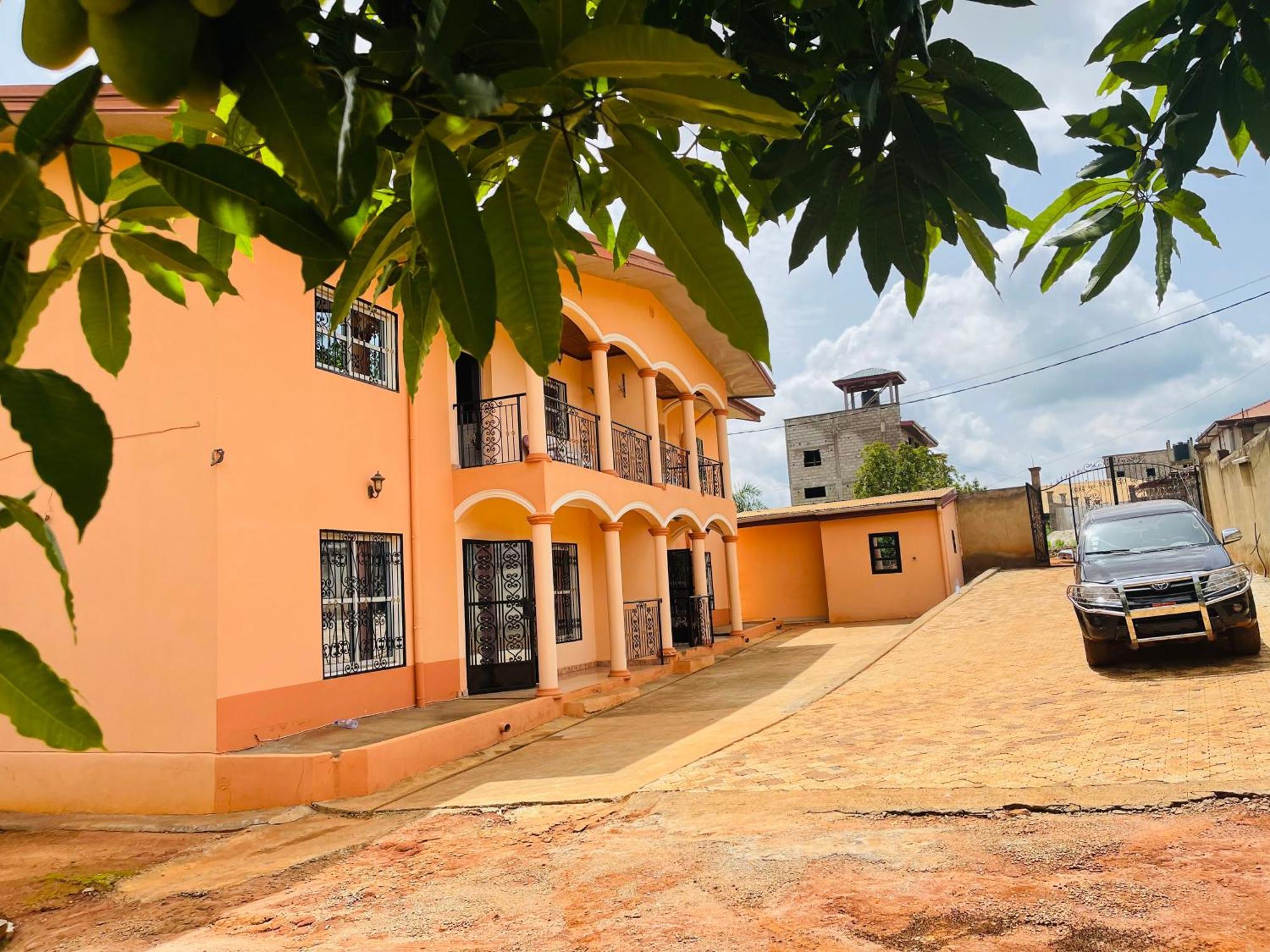 Villa contemporaine Yaoundé Esterno foto