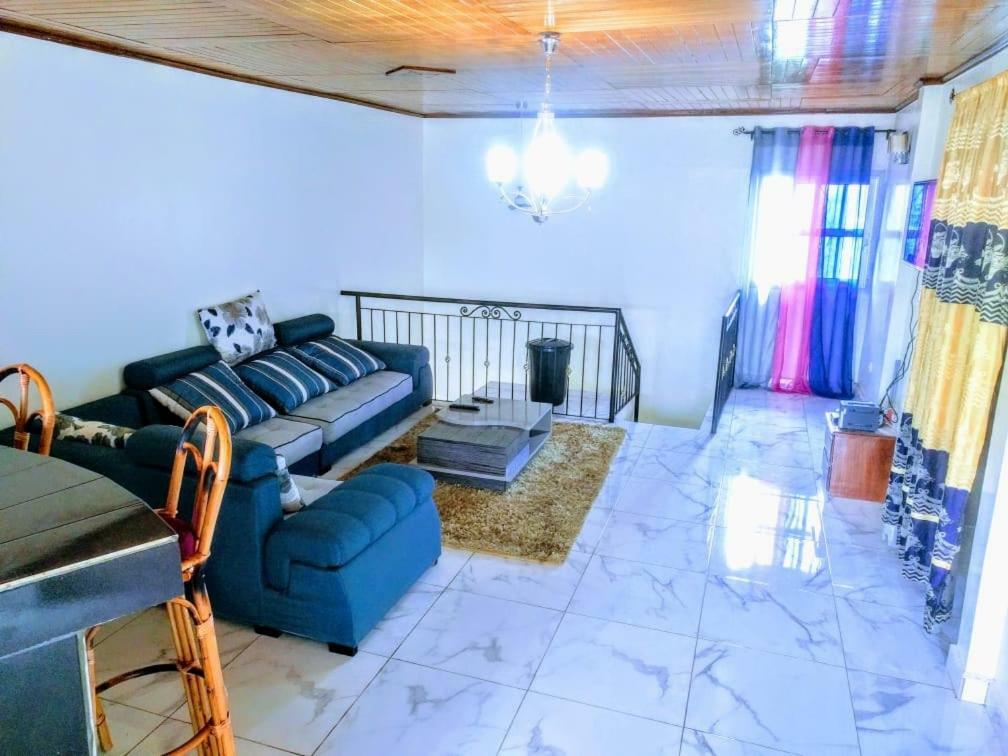 Villa contemporaine Yaoundé Esterno foto